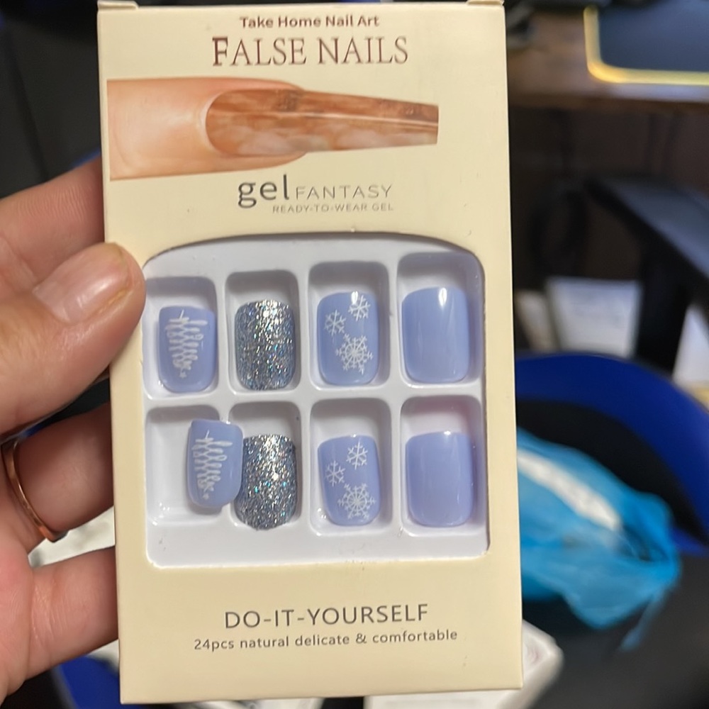 Nails - Picture 3 of 6